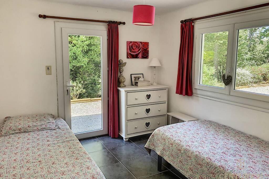 Maison Avec Piscine Chauffee Entre Mer Et Montagne Montauriol  Eksteriør billede